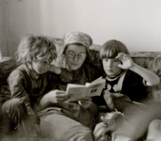 Jenni liest Märchen