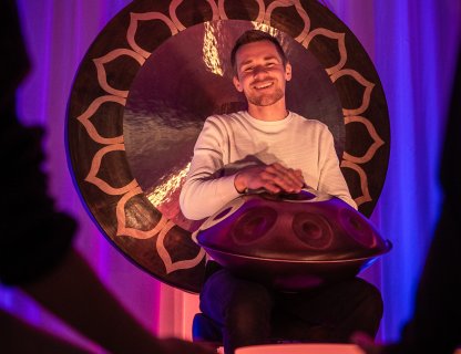 Tobias Mrzyk Soundbath Handpan
